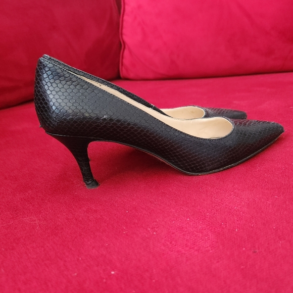 Nine West black pump size 6.5 - Picture 2 of 5